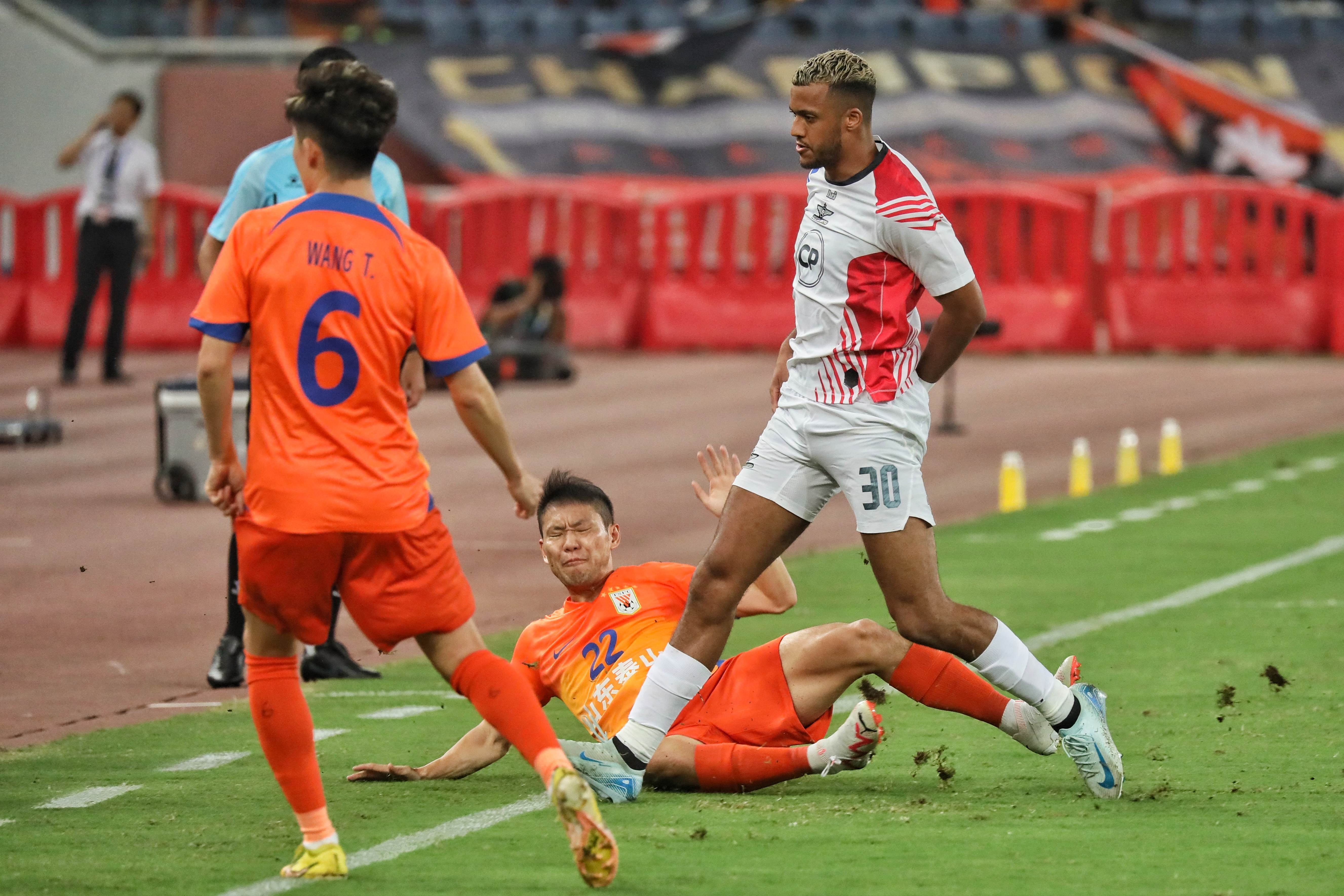 关于亚冠今夜走向成谜，洛杉矶快船豪取连胜，气氛紧张，资深球员宣示担当的信息